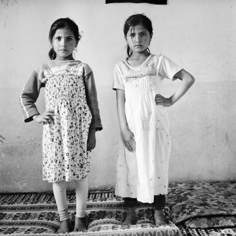 Monica Biancardi, Il capitale che cresce, Sarah e Saleha. Stampa fotografica ai pigmenti, 2013