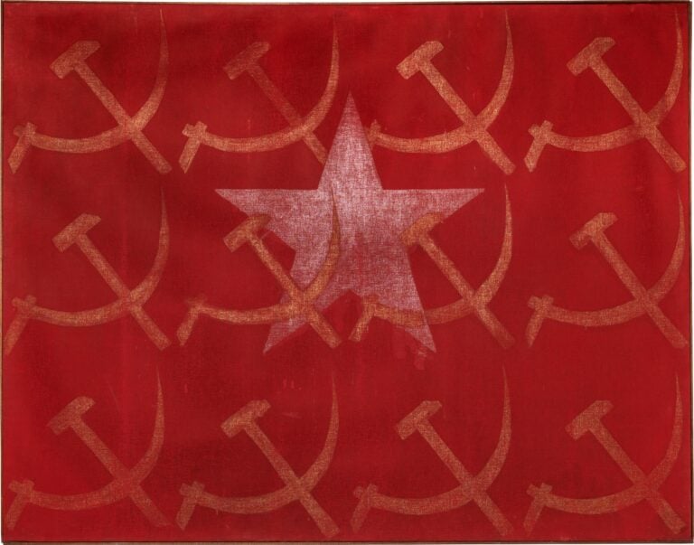 Franco Angeli, Cimitero partigiano rosso, 1963, collezione privata. Ph: Tommaso Forti &copy; Franco Angeli, by SIAE 2026