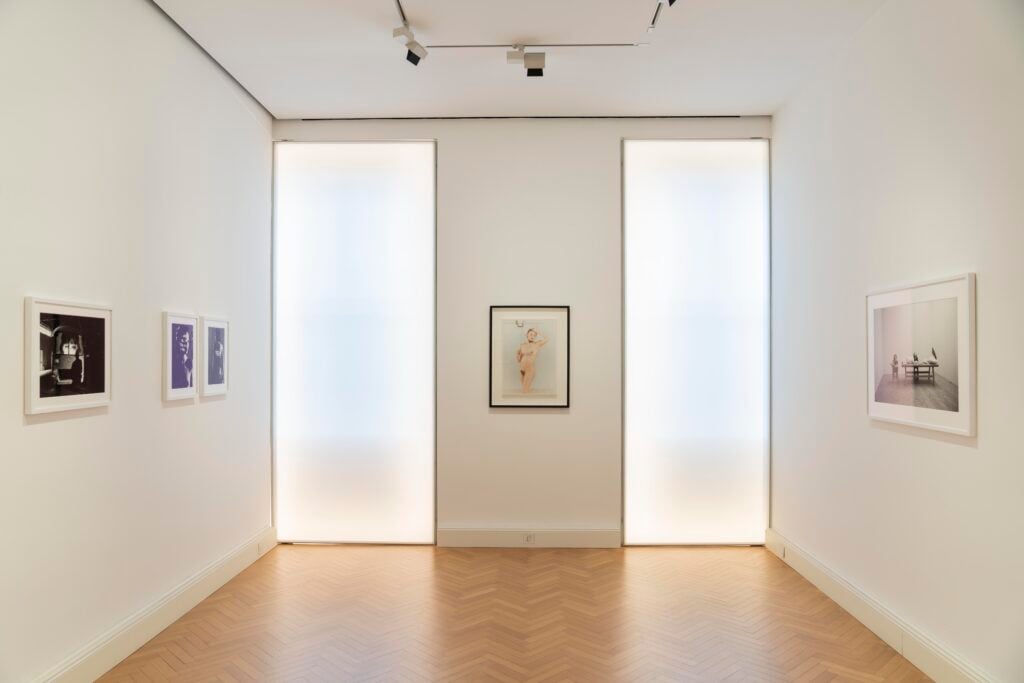 Installation view: Elisabetta Catalano. Cinema, Moda e Performance. Ph: Eduardo De Matteis. Courtesy Viasaterna e Archivio Elisabetta Catalano