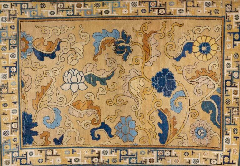 Ming (frammento?), Cina, Pechino(?), seconda met&agrave; del XVI secolo, ordito e trama in cotone, nodo in lana, cm 325 x 225. Photo Wladimir Zaleski