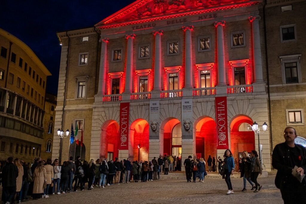 Guida ai festival culturali in Italia di inizio maggio 2026: Danza in Rete, Festa Cultura Alpina, Long Playing, Prima Persona Plurale, Popsophia