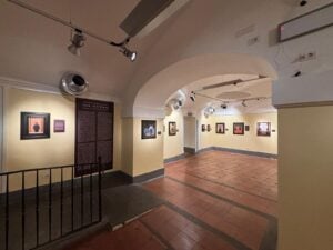 Amato dal pubblico, ma non dai critici d’arte. Jack Vettriano in mostra a Roma (intervista alla curatrice) 