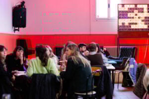 A Milano si organizza un pranzo collettivo per discutere dei problemi del settore culturale. Ecco come partecipare 