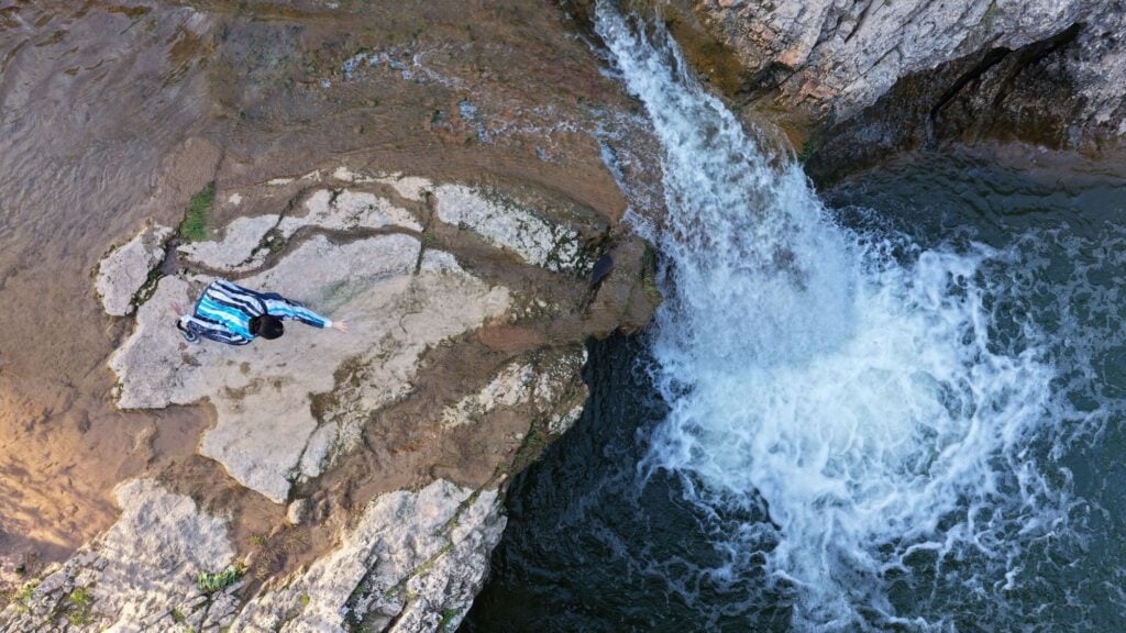 Catalonia in Venice: Claudia Pagès Rabal Paper Tears