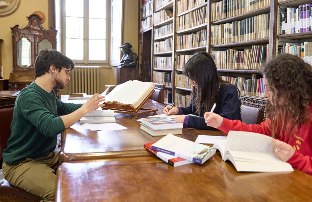 Biblioteca del Collegio Ghislieri. Courtesy Collegio Ghislieri