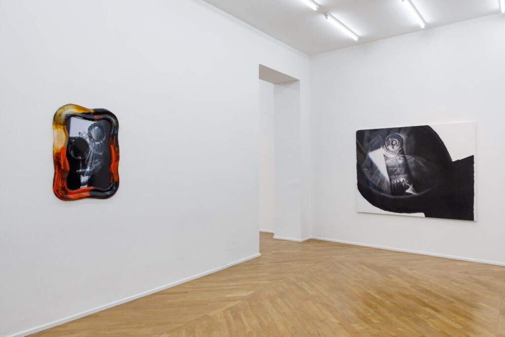 Diego Perrone, There&rsquo;s a certain Slant of light, 2026, veduta della mostra presso Galleria Umberto Di Marino, Napoli, foto di Danilo Donzelli