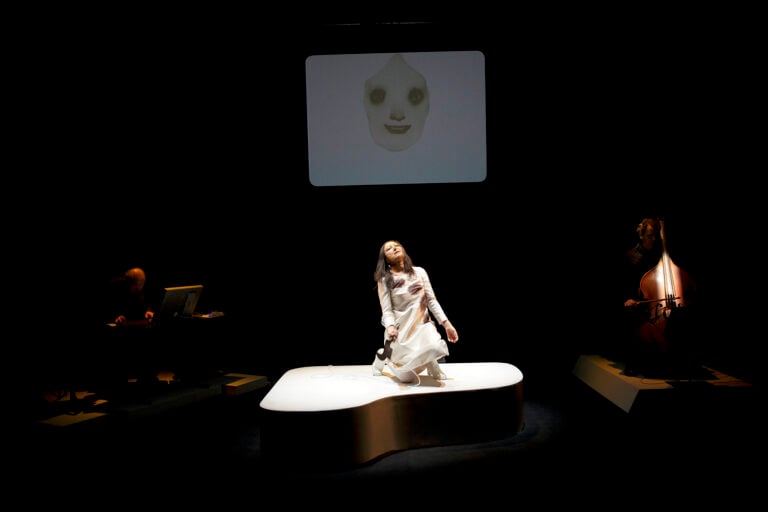 Ermanna Montanari, Luigi Ceccarelli e Daniele Roccato in Luṣ, regia di Marco Martinelli, coproduzione Emilia Romagna Teatro Fondazione e Teatro delle Albe. Ravenna Teatro, 2015. Ph: Luca Del Pia