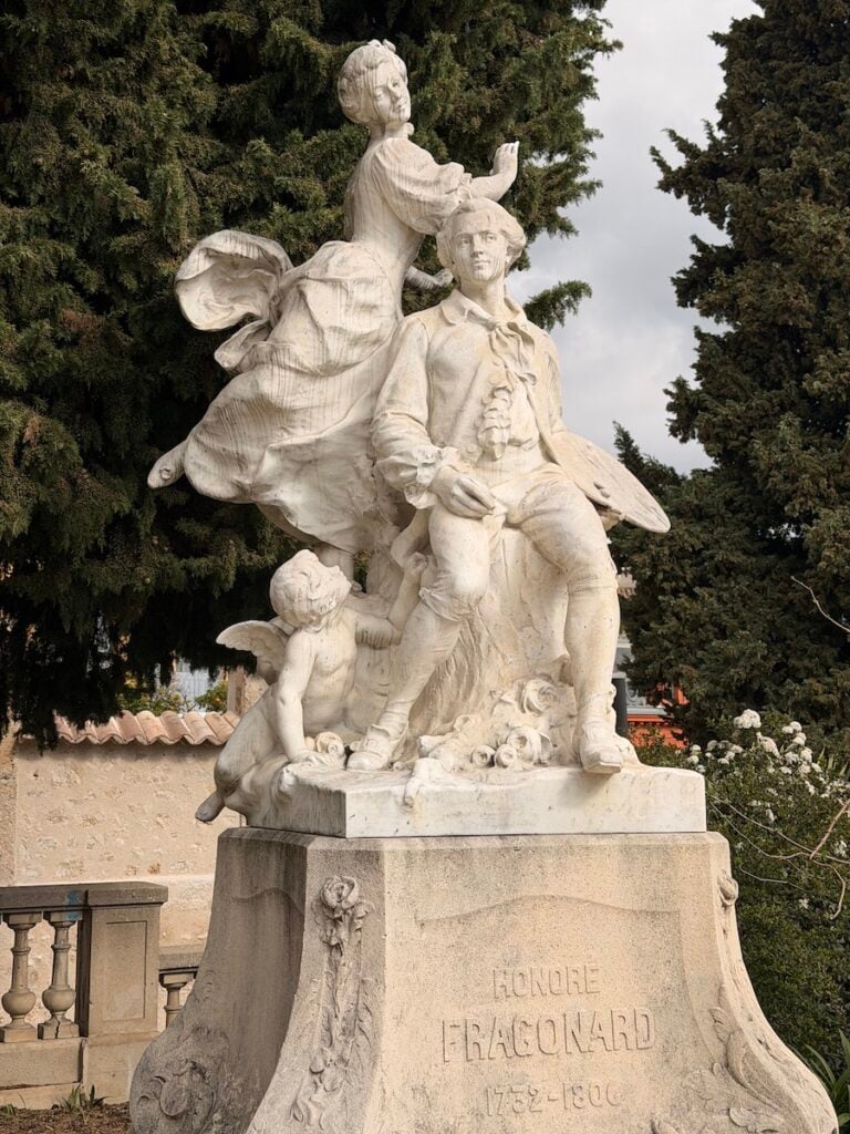 Statua dedicata a Jean-Honor&eacute; Fragonard, Grasse. Ph: Dario Bragaglia