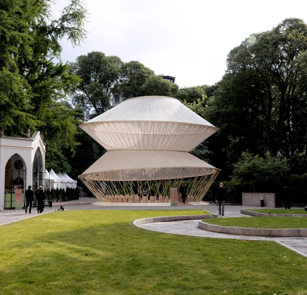 Dal Mar d&rsquo;Aral a Milano: l&rsquo;Uzbekistan si racconta tra artigianato e crisi climatica