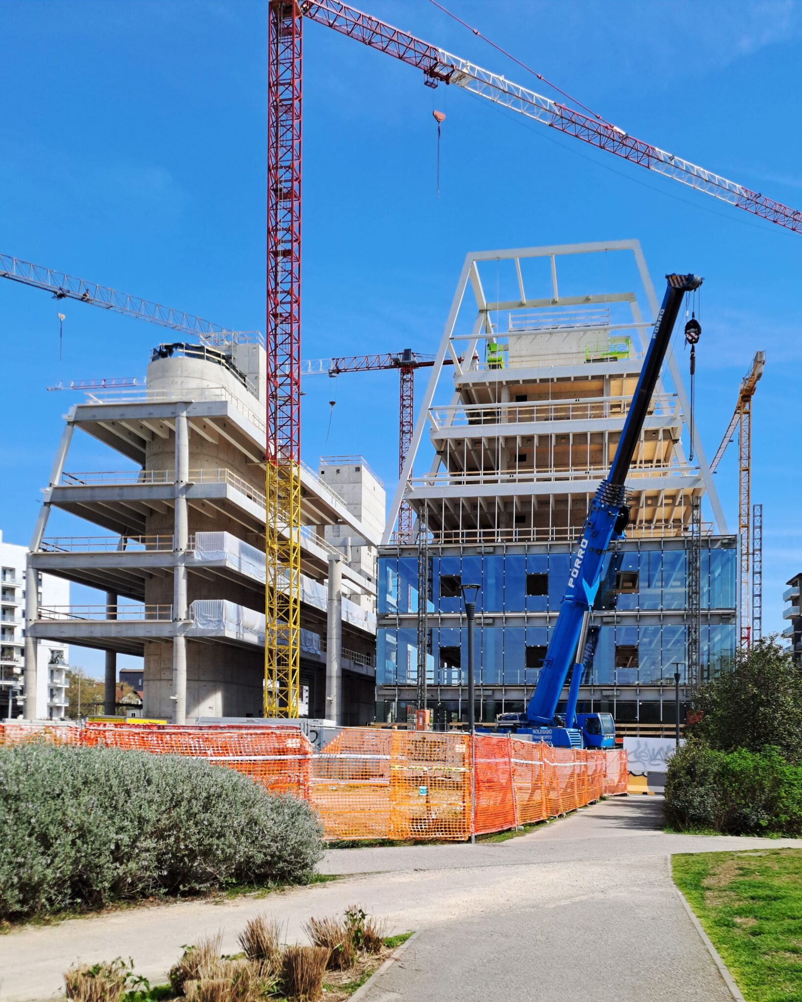 La BEIC e la Biblioteca Lorenteggio in costruzione a Milano