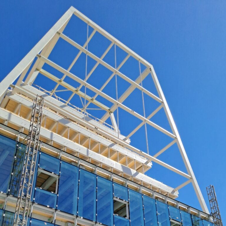 A Milano sono in costruzione due spettacolari biblioteche: le foto dei cantieri