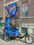 Due artisti americani hanno inventato un campo da basket a pedali che ora arriva a Milano per rigenerare le periferie