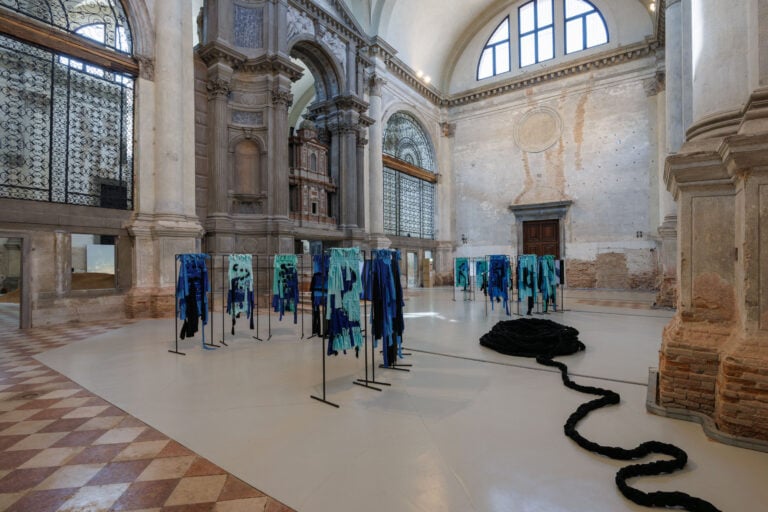 Verena Melgarejo Weinandt, &ldquo;Weaving Connections&rdquo;, 2026. Vista della mostra &ldquo;Tide of Returns&rdquo; [Onde di Ritorni], Ocean Space, Venezia. Commissionata e prodotta da TBA21&ndash;Academy. Foto: Jacopo Salvi