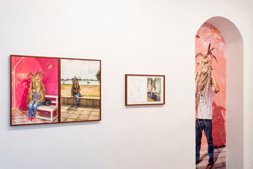 Un artista argentino inaugura a Torino le attività di un nuovissimo spazio dedicato alla fotografia