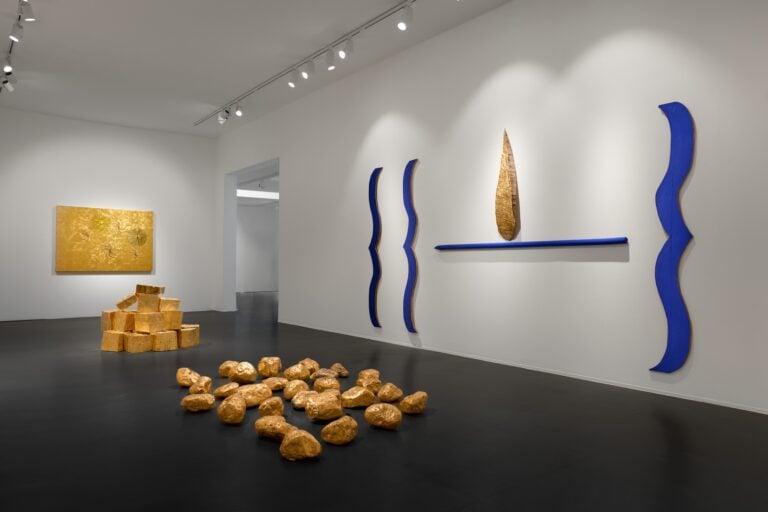 Mario Ceroli, L'ultima Utopia. Ceneri e germogli, cronache dal Presente, 21Art Treviso, 2026. Ph. Federico Beccari