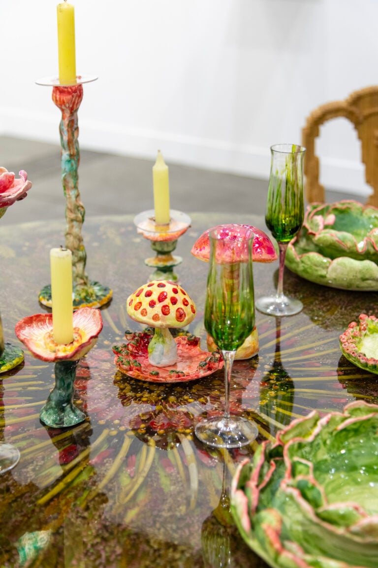 A Milano ha inaugurato miart 2026: i primi scatti della fiera che compie 30 anni e debutta in uno spazio tutto nuovo