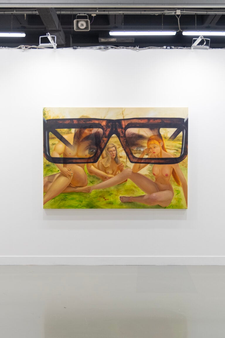 A Milano ha inaugurato miart 2026: i primi scatti della fiera che compie 30 anni e debutta in uno spazio tutto nuovo