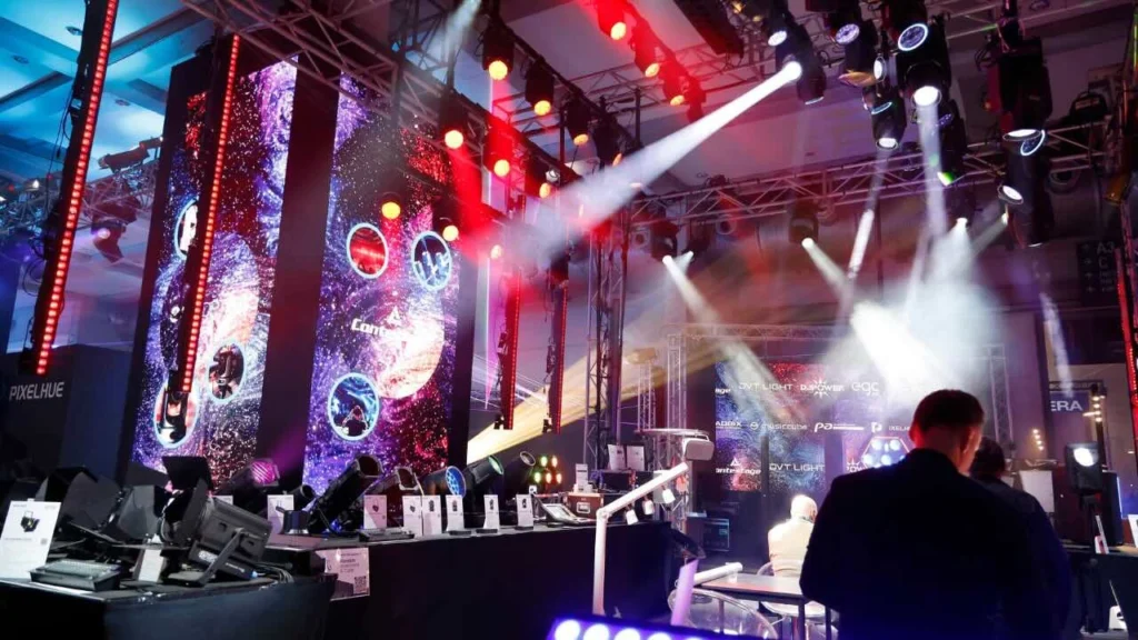 Cosa c’entra una fiera della tecnologia con il mondo dell’arte? Un report dal MIR di Rimini