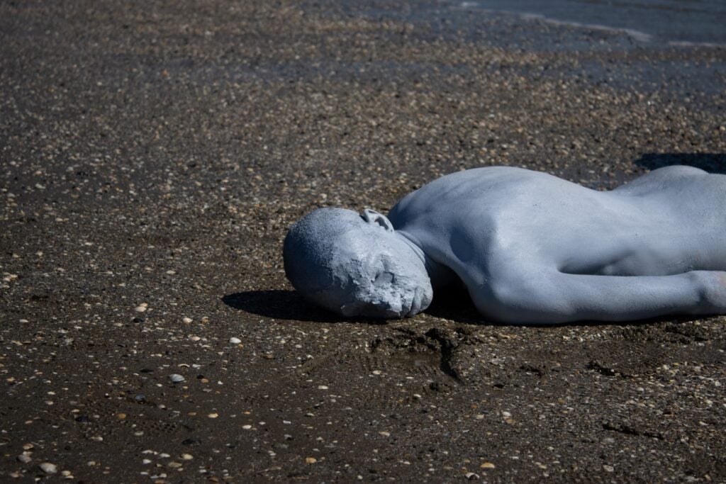 Nicolò, così ho camminato verso te, 2026. Courtesy Syncretika. Photo Andrea Patrizio