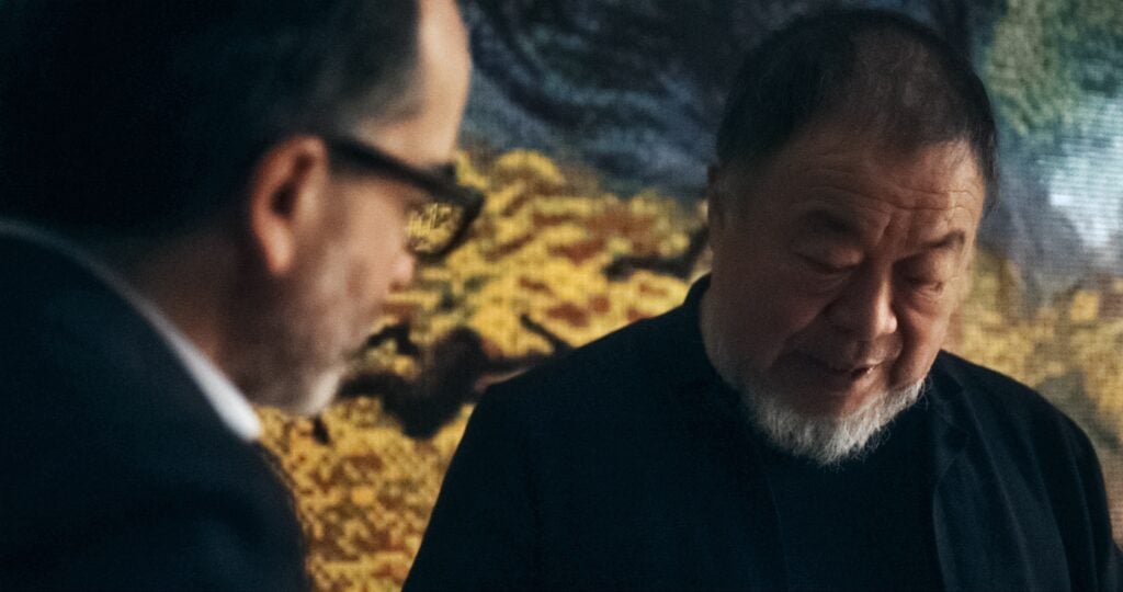 &ldquo;Lo stato del mondo? Un atto di follia&rdquo;. Intervista con Ai Weiwei che arriva a Milano con un&rsquo;installazione a sorpresa