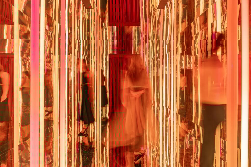 Sara Ricciardi, Resonance, nello spazio del Monastero a Palazzo Maffei di Verona per Pasqua Vini (Interno Installazione)