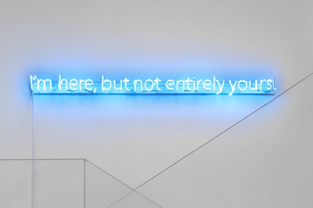 Sottrarsi al lavoro troppo intenso. Si parla di ‘quite quitting’ in una mostra a Milano