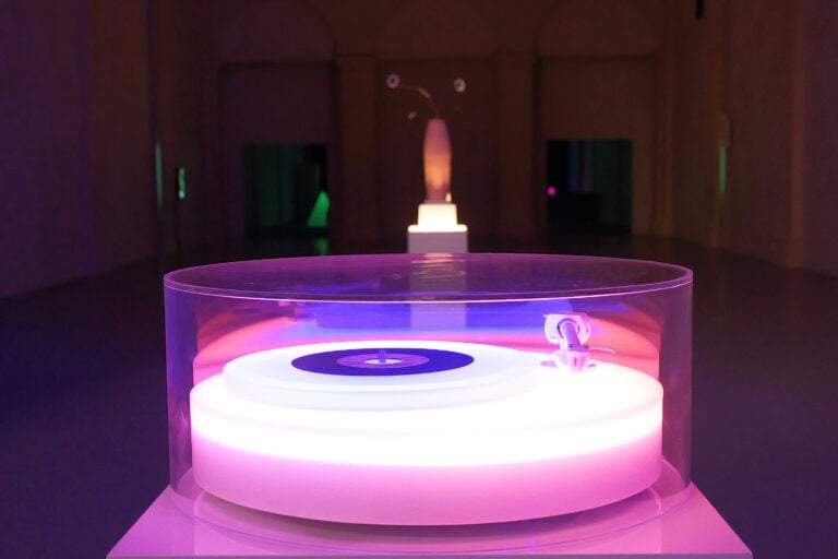 Secondo Brian Eno tutto &egrave; politica. E a Parma apre la sua prima mostra in Italia che parla anche della Palestina