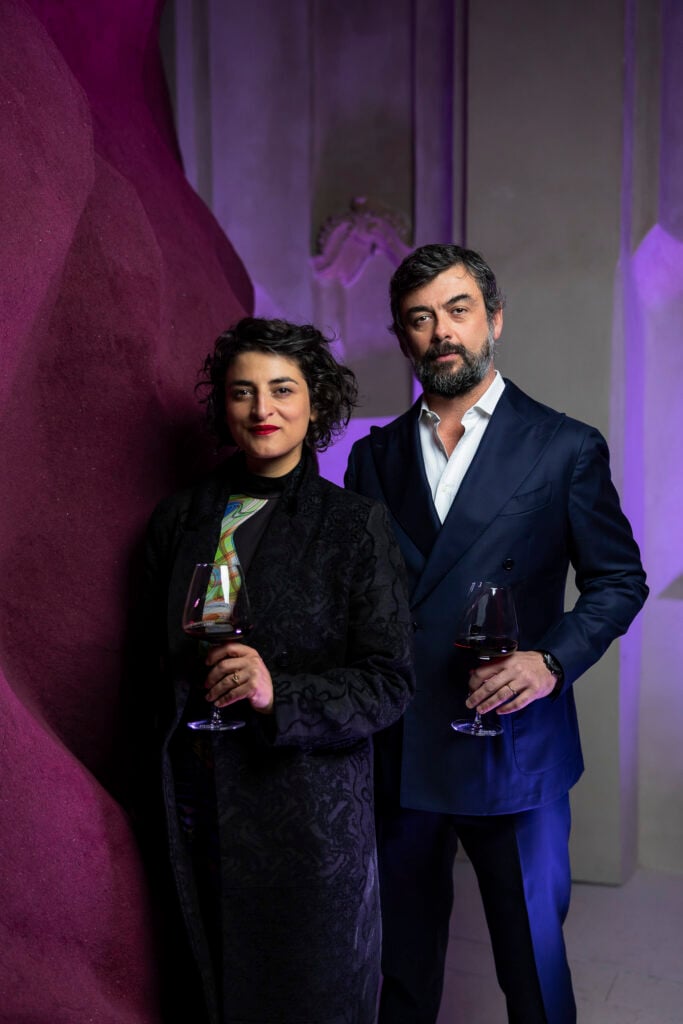 Riccardo Pasqua e Sara Ricciardi, in occasione della presentazione di Resonance, nello spazio del Monastero a Palazzo Maffei di Verona per Pasqua Vini