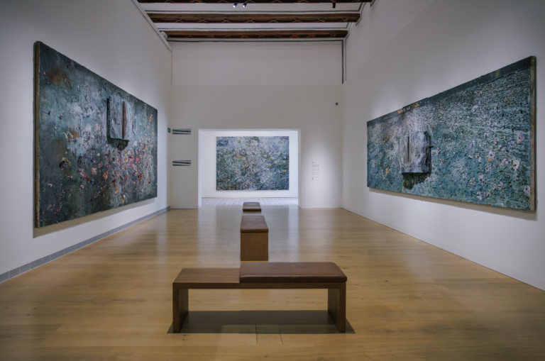 Il grande Anselm Kiefer arriva in mostra a Valencia. C&rsquo;&egrave; un&rsquo;opera rara per la prima volta in Europa
