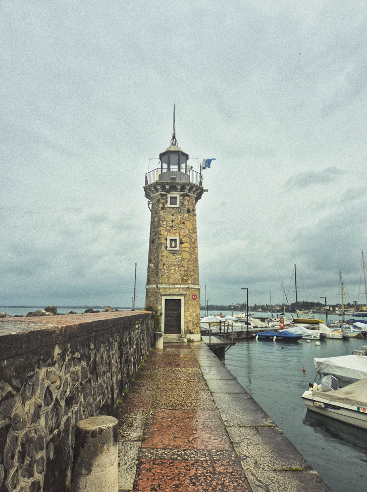 L&rsquo;artista Cagnaccio di San Pietro e il Garda. Google Maps svela l&rsquo;influenza del lago sulla pittura