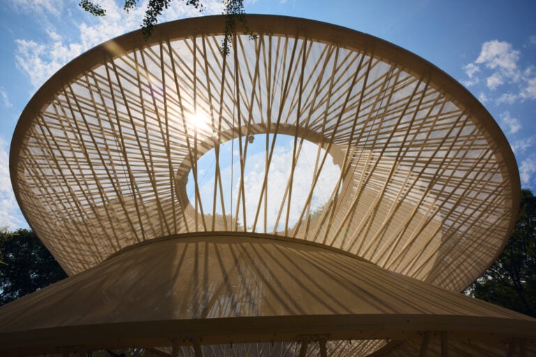 Dal Mar d&rsquo;Aral a Milano: l&rsquo;Uzbekistan si racconta tra artigianato e crisi climatica