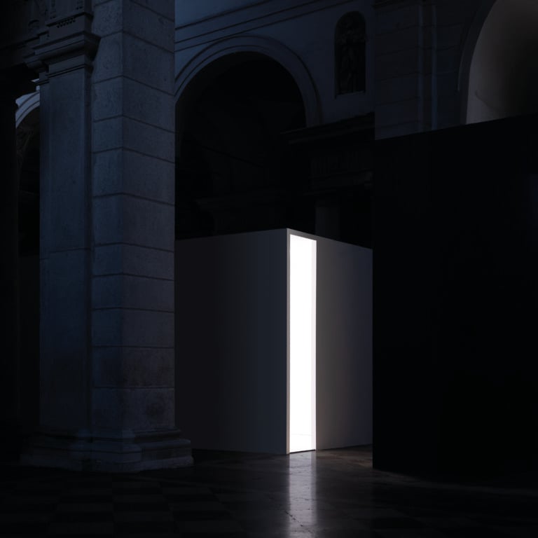 Davide Groppi. Un&rsquo;ora di luce, 2026, Volumnia, Piacenza Photo Fausto Mazza