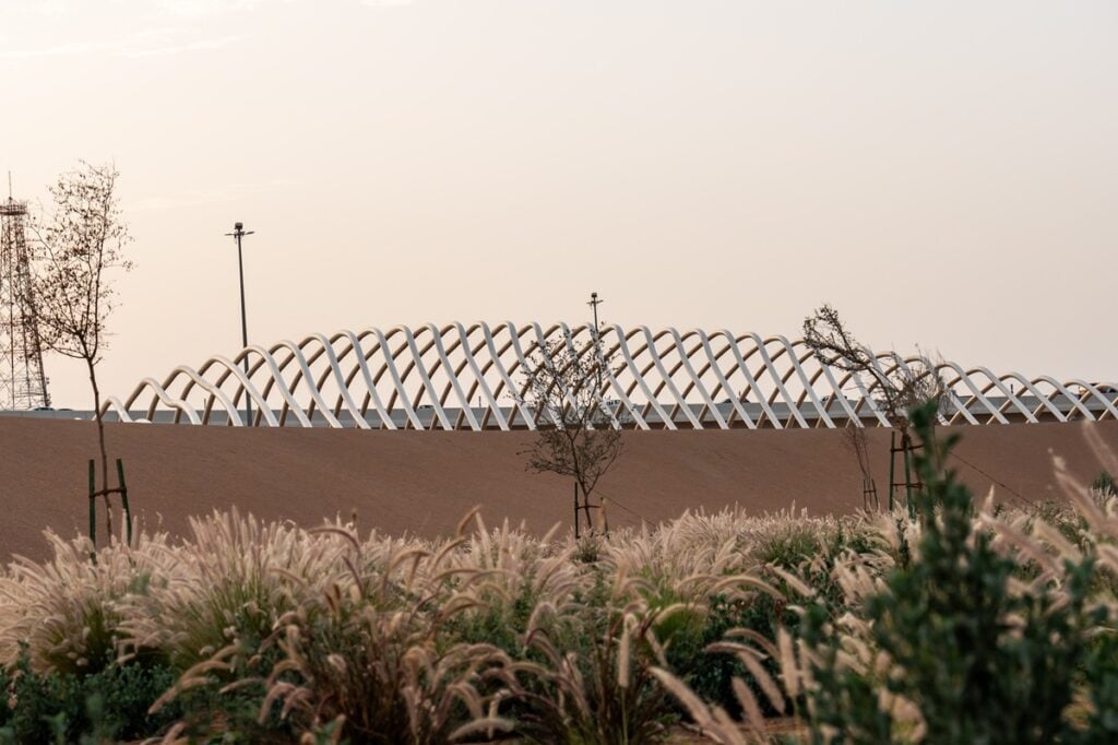 Zaman Jassam, Golden Dunes. Image courtesy Riyadh Art