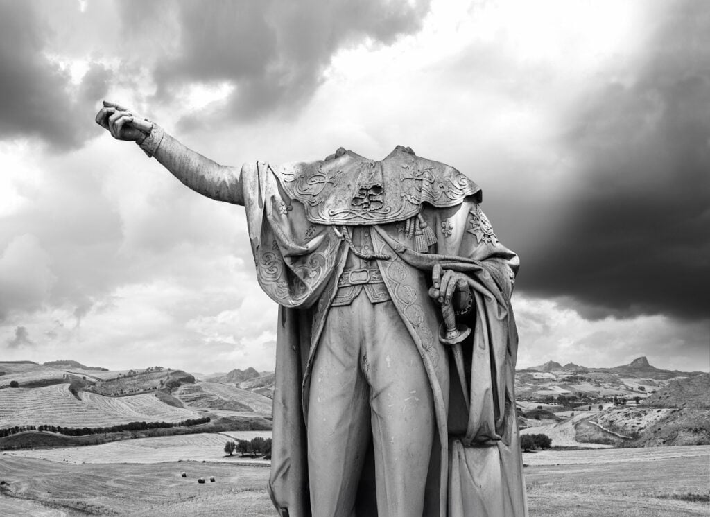 Tutte le ‘Sicilie’ di Armando Rotoletti all’Antiquarium di Centuripe in un viaggio tra memoria e visione