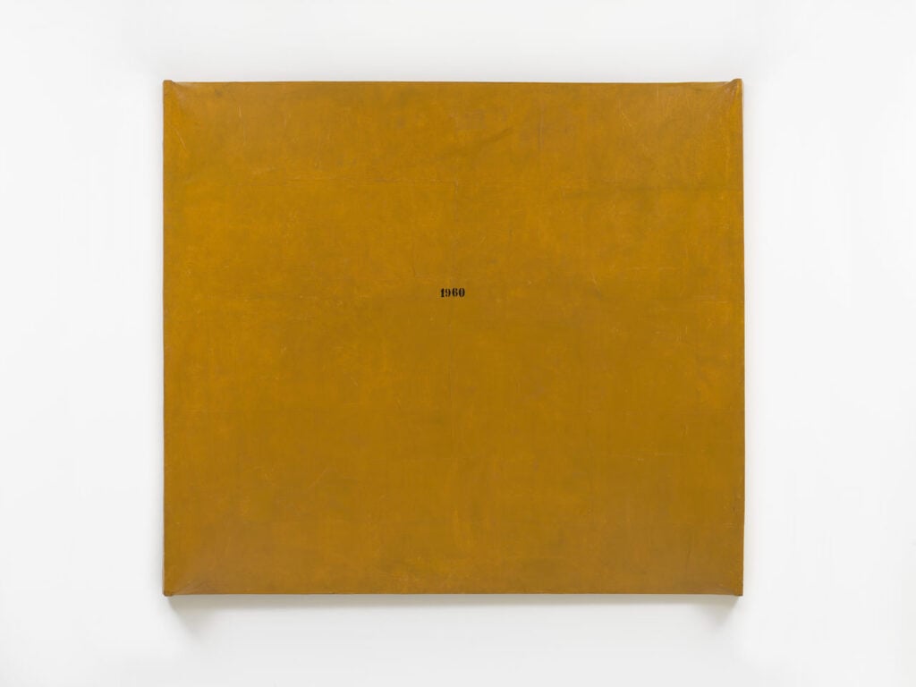 Mario Schifano, Manifesto 1960, 1960 smalto su carta applicata su tela, 150 × 170 × 9 cm, Collezione Maramotti, Reggio Emilia, Foto Dario Lasagni - Courtesy Collezione Maramotti, © MARIO SCHIFANO, by SIAE © Archivio Mario Schifano