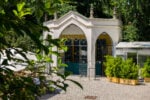 A Milano dietro a Palazzo Citterio c’è un bellissimo giardino e un bistrot aperto a tutti dove pranzare e cenare