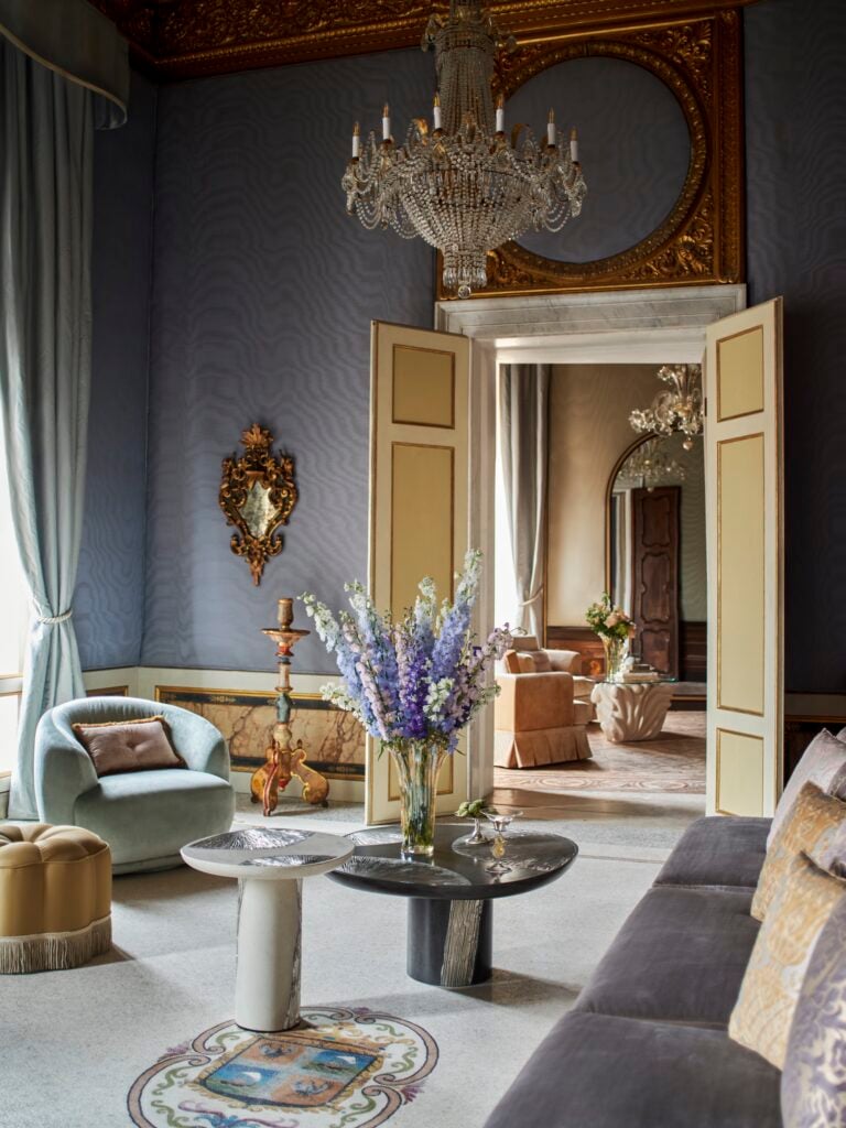 L&rsquo;arrivo dell&rsquo;hotel Orient Express a Venezia riapre lo storico Palazzo Don&agrave; Giovannelli (riempiendolo di arte contemporanea)