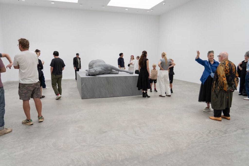 Veduta dell'allestimento nella galleria Matthew Marks