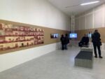 Curatori e allestitori ci raccontano la grande mostra dedicata a Franco Vaccari a Bolzano 