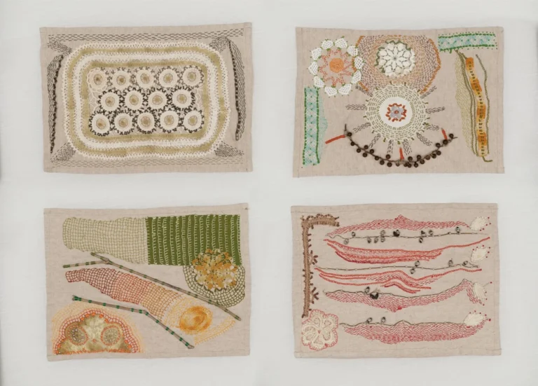 An Unbound Book of Prayer, Series II, appliqu&eacute;, crochet, materiali organici e ricamo su lino. Photo credit RStudio