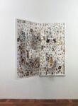 Adrian Tranquilli, My Little White Book, 2026. Carta e legno, 160x160x13cm. Foto: Giorgio Benni. Courtesy Studio Stefania Miscetti