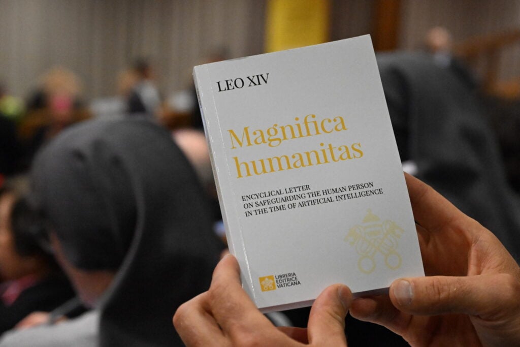 L’Enciclica Magnifica Humanitas di Papa Leone XIV
