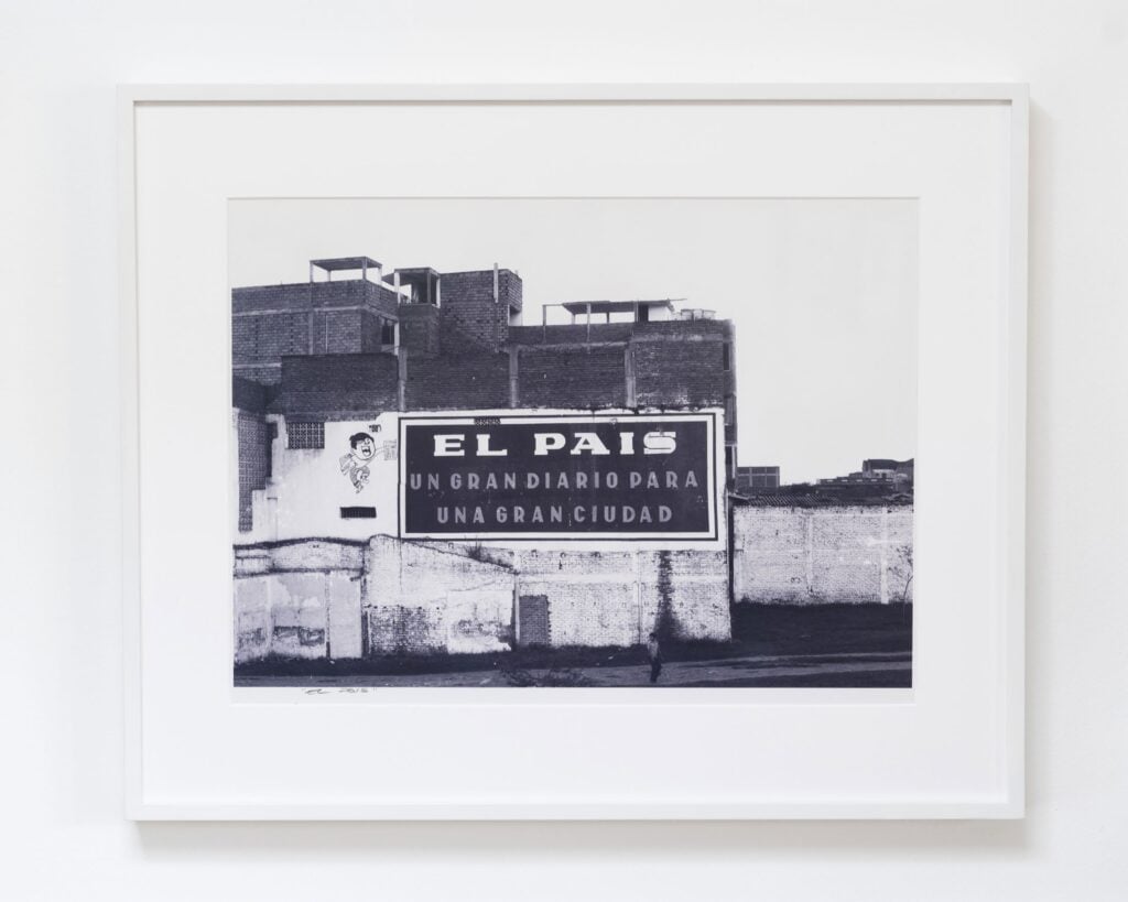 Ever Astudillo, Untitled (El Pais), 1970-80, Velo Project, Milano. Courtesy Estate of the artist e Velo Project. Photo Isabella Casiraghi