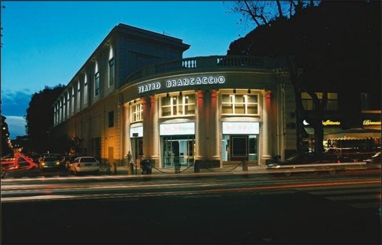 Фасад Teatro Brancaccio