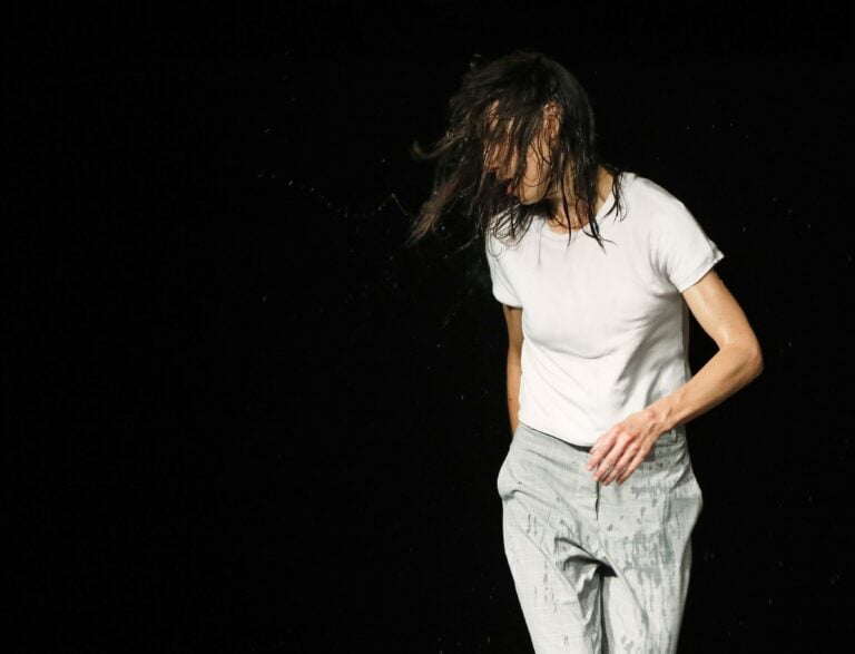 Santarcangelo Festival 2026, il borgo che si riempie di performance parlando di corpo come spazio politico sotto pressione
