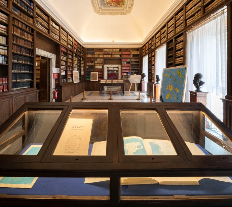Luca Di Luzio - Atlas Ego Imago Mundi, Societ&agrave; Geografica Italiana, Roma, Installation view