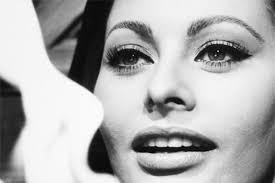 Sophia Loren. Il mito della bellezza disegnato con la luce