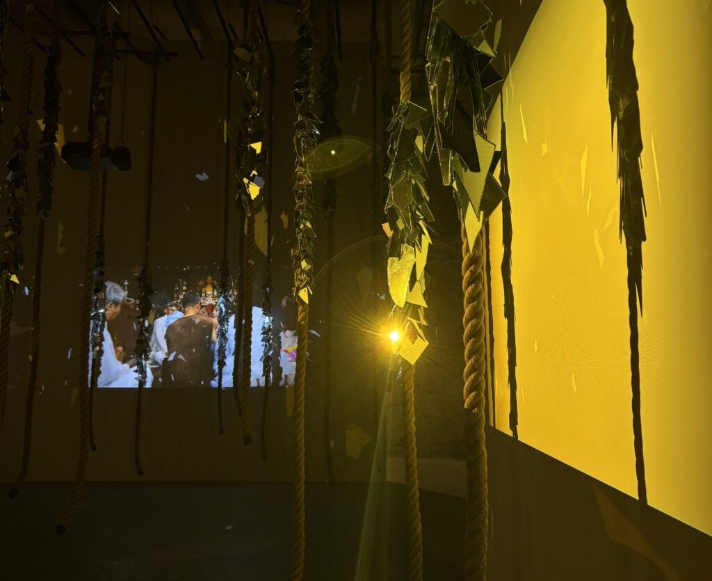 L’artista Kader Attia ci racconta la sua opera alla Biennale di Venezia 2026. L’intervista