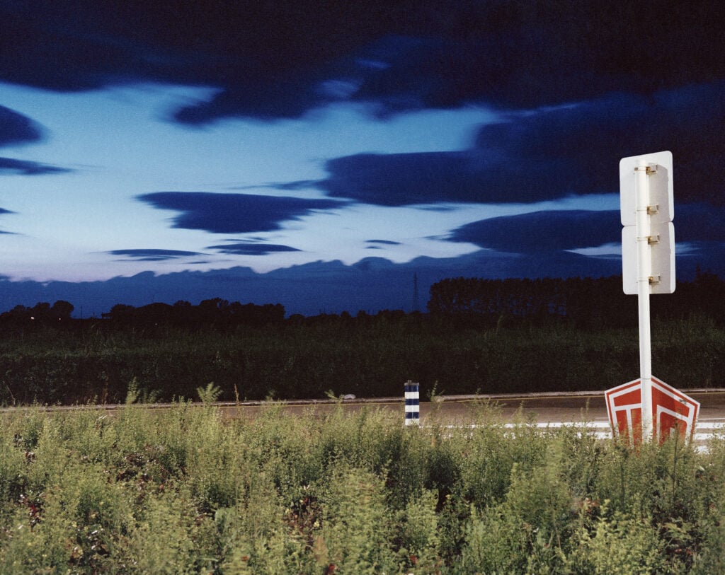 Luigi Ghirri, Campogalliano, 1985, The Estate of Luigi Ghirri. Courtesy Thomas Dane Gallery, Matthew Marks Gallery, New York and Los Angeles, and Mai 36 Galerie, Zurich and Madrid