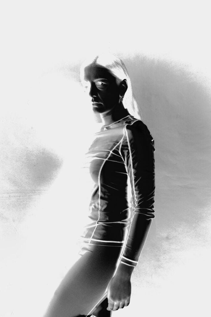 Maria Palmieri, Autoritratto, Negativo digitale realizzato per la serie di fotoceramiche Rudralith, gennaio 2024